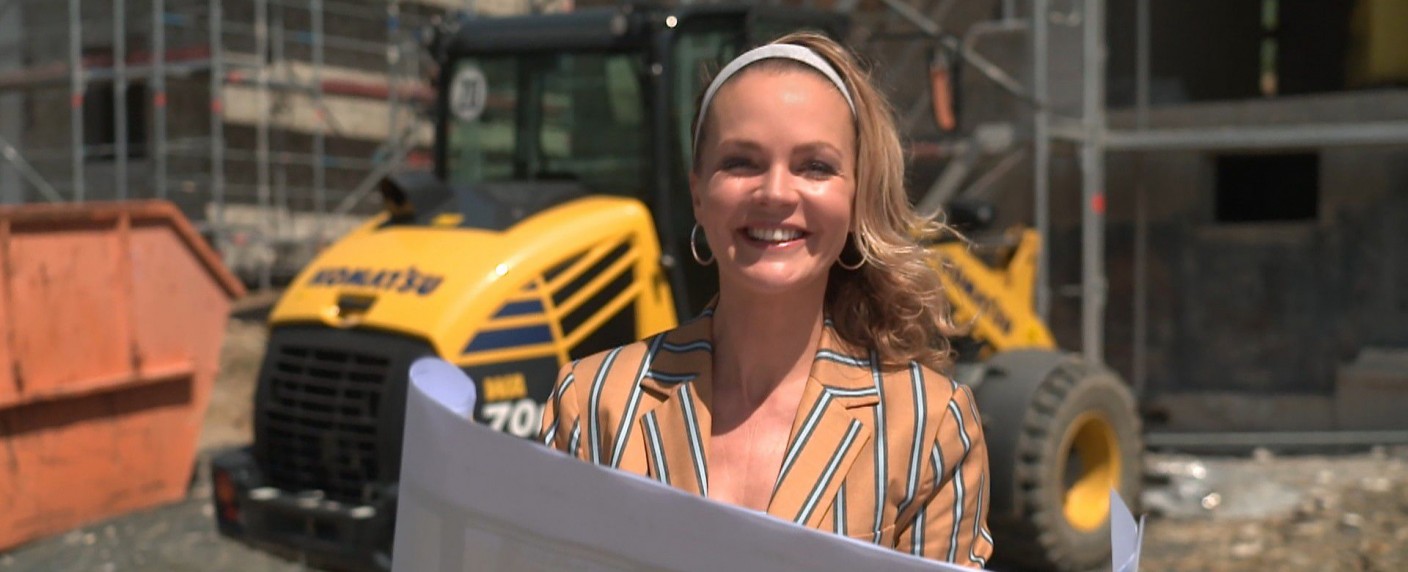 RTL ruft zum „Wettkampf in 4 Wänden“ – Eva Brenner moderiert „ultimative Bau-Challenge“ ab Ende Juli – Bild: RTL