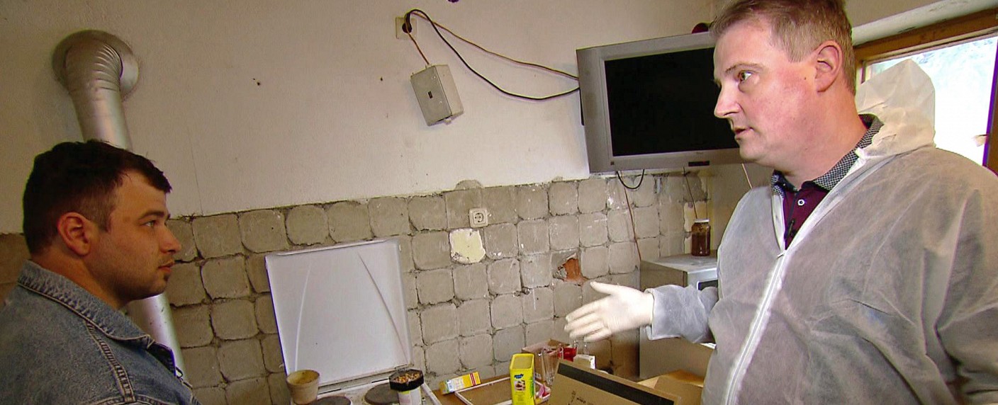 RTL II bringt ab Ende Januar Putzteufel und Messies zusammen – Neue Doku-Soap läuft im Vorfeld vom „Frauentausch“ – Bild: RTL II