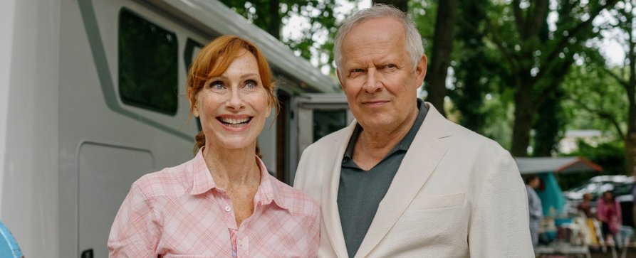 ZDF bestätigt: „Familie Bundschuh“ geht weiter! – Axel Milberg und Andrea Sawatzki bleiben für zehnten Teil an Bord – Bild: ZDF/​Adrian Gross