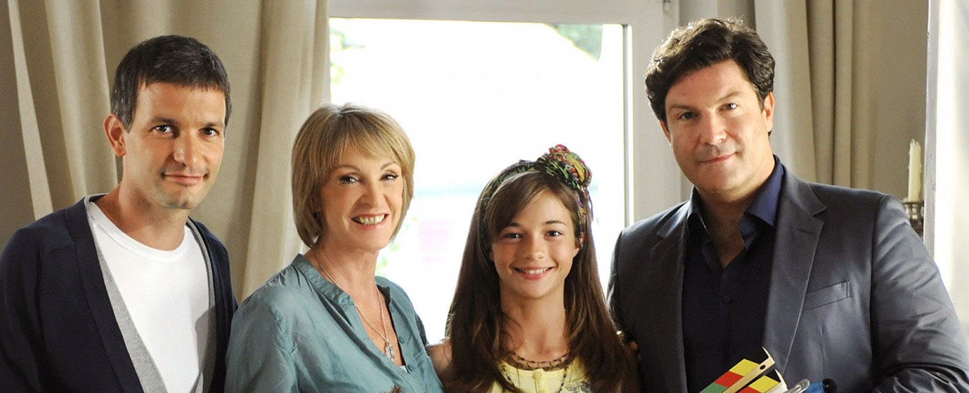 Drehstart für neue Folgen „Familie Dr. Kleist“ – Neuer Sendeplatz für ARD-Serie – Bild: ARD/​Reiner Bajo