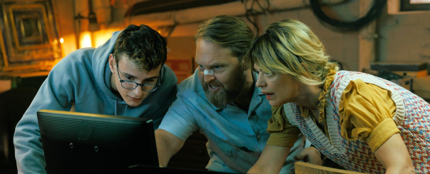 „Where’s Wanda?“: Wenn die „Leichen im Keller“ zu Schlangen werden – Review – Erste deutsche Original-Serie auf Apple TV+ – Bild: Apple TV+