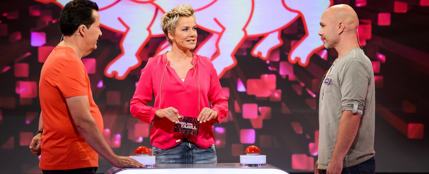 „familien duell“ und „Glücksrad“ kehren im Februar zurück – Neue Folgen der RTLplus-Gameshows – Bild: RTLplus/​Willi Weber