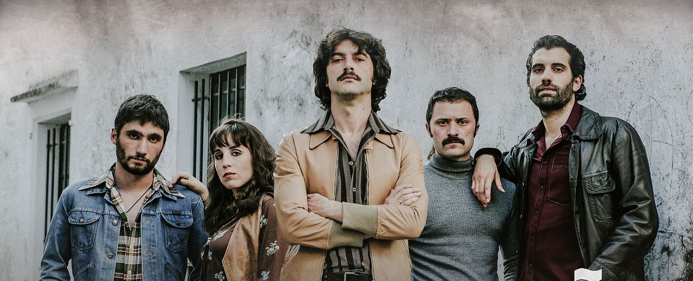 Drogen-Thriller „Fariña – Cocaine Coast“ kommt zu Magenta TV – Die Geschichte eines Fischers, der zum Drogenschmuggler wurde – Bild: Magenta TV