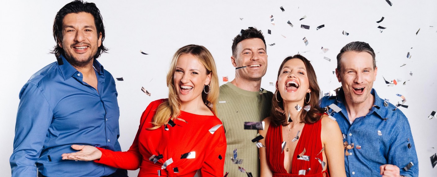 „Alles was zählt“: So feiert die RTL-Soap ihren 18. Geburtstag – Besondere Tage warten auf die Steinkamps – Bild: RTL/​Julia Feldhagen