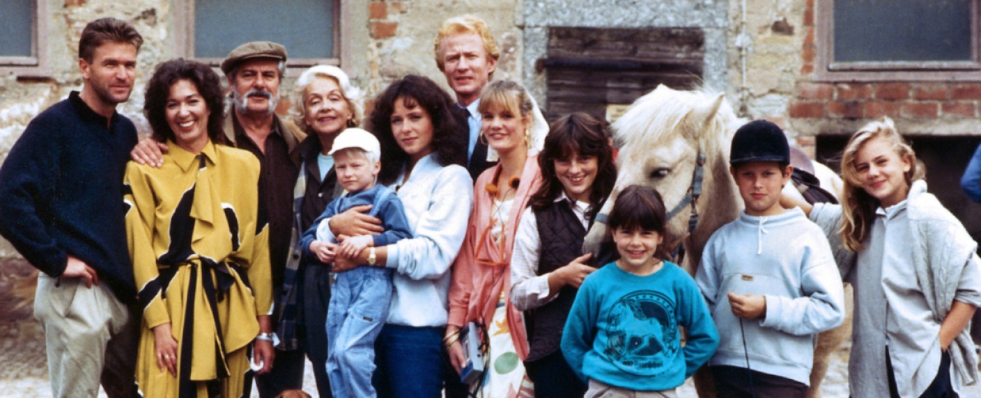 „Fest im Sattel“: Erste Wiederholung seit 23 Jahren – SWR bringt ARD-Vorabendserie zurück – Bild: SWR/​Klaus Schultes