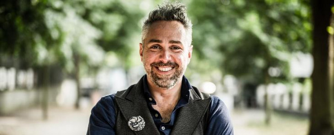 „First Dates Hotel“: Roland Trettl verkuppelt demnächst in der Primetime – VOX setzt auf Ableger der erfolgreichen Vorabend-Show – Bild: MG RTL D /​ Nady El-Tounsy