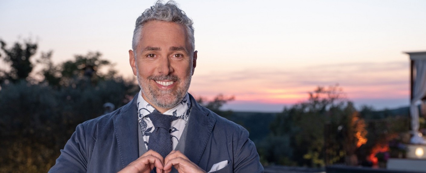 „First Dates Hotel“: VOX lädt zu Blind Dates auf Mallorca – Fortsetzung von „Goodbye Deutschland!“-Ableger „Liebe bis ans Ende der Welt“ – Bild: RTL/​Philipp Rathmer