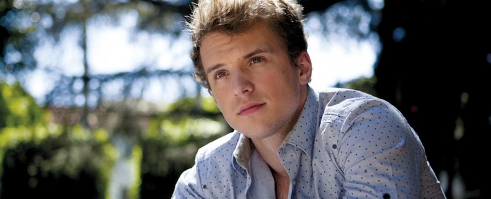 Freddie Stroma als Adam Cromwell in „UnREAL“ – Bild: Lifetime