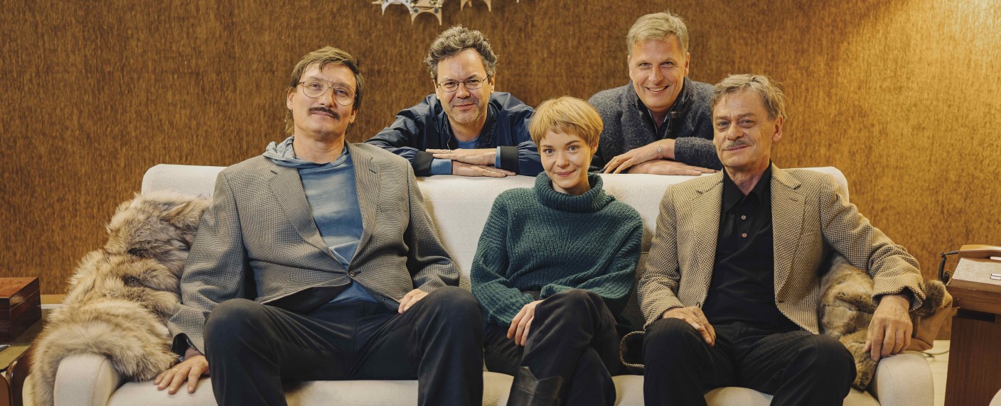 Prime-Video-Highlights im Januar: „German Crime Story“, „Hunters“ und „The Rig“ – Streamingdienst kündigt „Citadel“-Start für 2023 an – Bild: Neue Bioskop/​ Hendrik Heiden