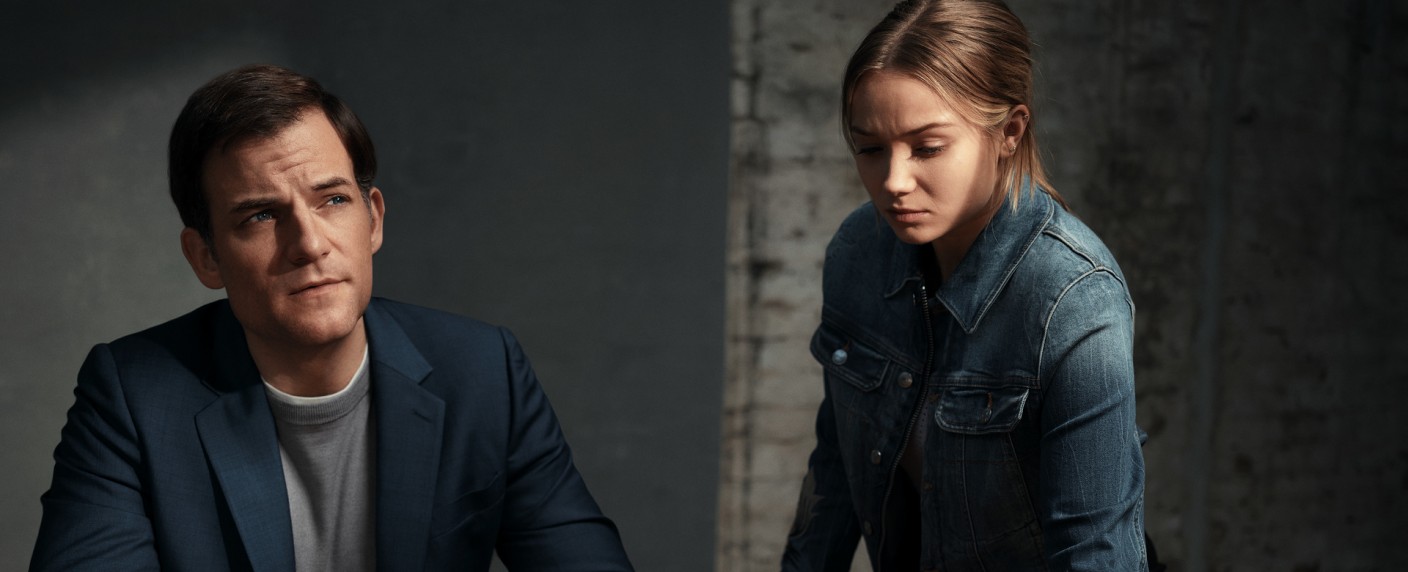 „Gestern waren wir noch Kinder“: Neuer ZDF-Familienthriller nach dem Jahreswechsel – Mit Torben Liebrecht, Julia Beautx, Maria Simon und Ulrich Tukur – Bild: ZDF/​[F] Tobias Schult/​[M] Serviceplan