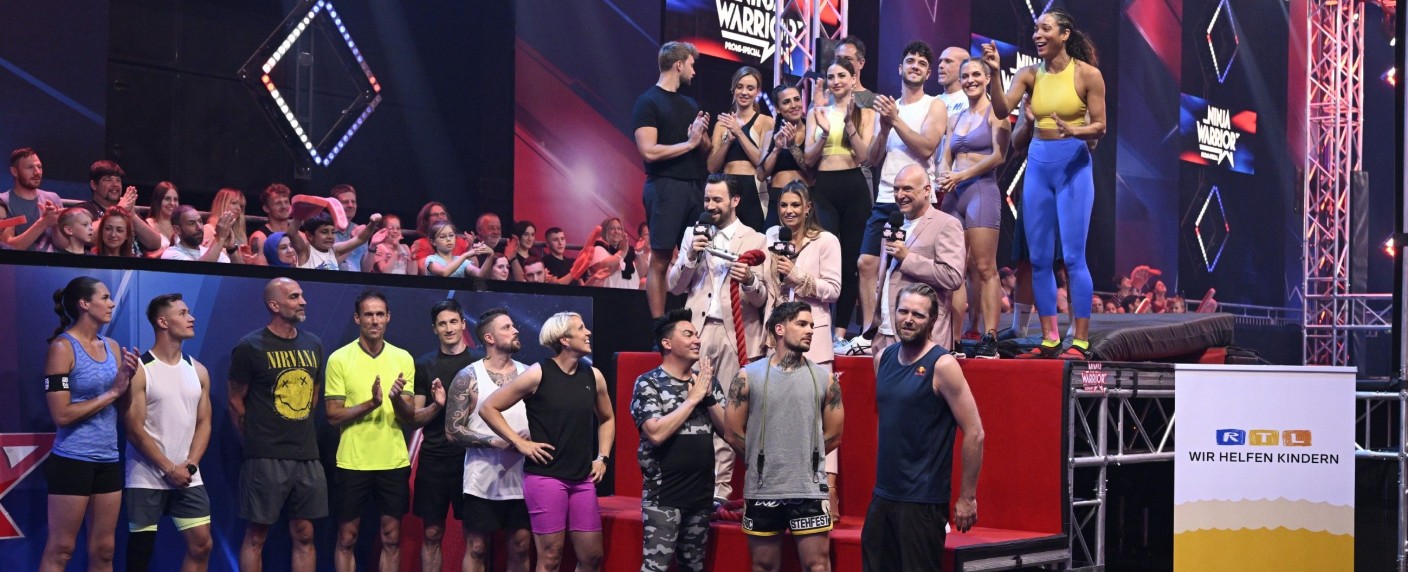 „Ninja Warrior Germany“: Diese Reality-TV-Darsteller und Sportler sind im Promi-Special dabei – 20 prominente Teilnehmer wagen sich auf Action-Parcous – Bild: RTL/​Markus Hertrich