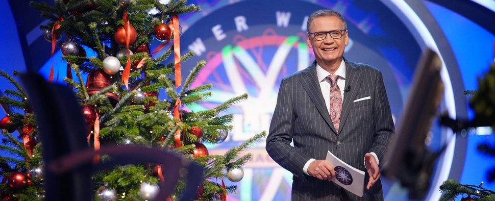 Günther Jauch präsentiert ein weihnachtliches „Wer wird Millionär?“-Special – Bild: RTL / Stefan Gregorowius