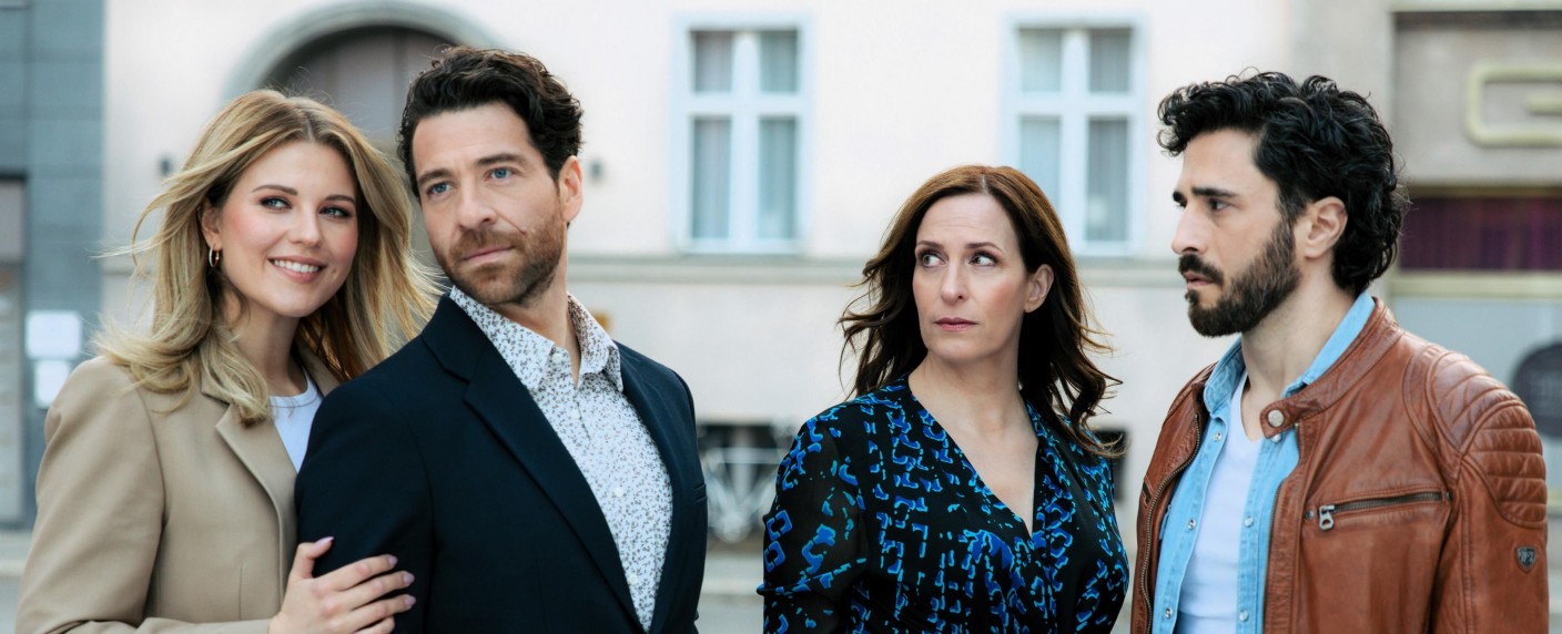 Quoten: 8000. „GZSZ“-Folge und „Wer wird Millionär?“ dominieren beim jungen Publikum – Mäßiges Interesse an Pilawas Armutsexperiment, „Ingo Thiel“-Krimi holt Gesamtsieg – Bild: RTL/​Anna Riedel