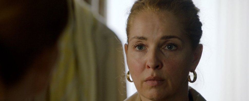 Nina (Maria Wedig) verabschiedet sich auf dramatische Weise – Bild: RTL