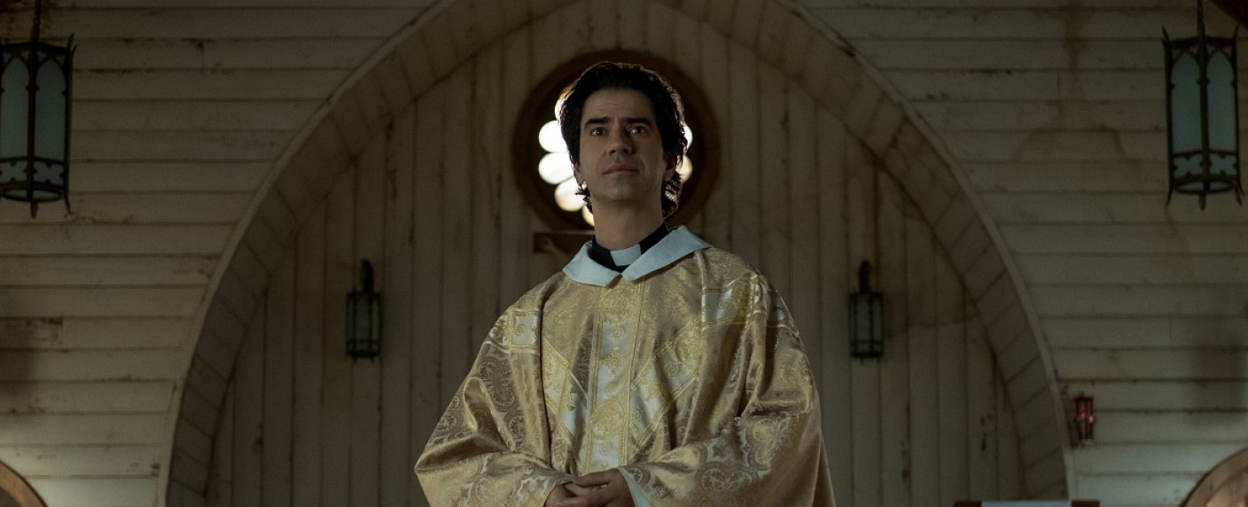 „Generation V“: Hamish Linklater („Midnight Mass“) wird neuer Schulleiter – Neuzugang für Staffel 2 des „The Boys“-Spin-Off – Bild: Netflix