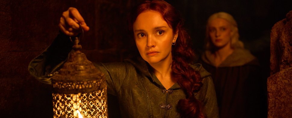 Hat Alicent Hightower (Olivia Cooke, vorne) genug Durchblick? – Bild: HBO