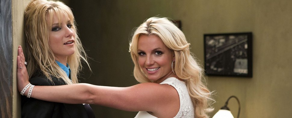 Heather Morris und Britney Spears (r.) bei „Glee“ – Bild: FOX