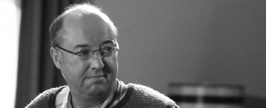 Trauer um „Dahoam is Dahoam“-Schauspieler: Heinrich Stadler (63) verstorben – Braumeister in der BR-Serie und auch im echten Leben – Bild: BR/Marco Orlando Pichler Trauer um „Dahoam is Dahoam“-Schauspieler: Heinrich Stadler (63) verstorben – Braumeister in der BR-Serie und auch im echten Leben – Bild: BR/Marco Orlando Pichler