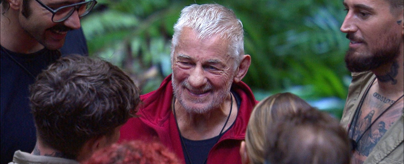 Auf ärztlichen Rat: Heinz Hoenig musste Dschungelcamp verlassen – Ältester „IBES“-Teilnehmer geht unfreiwillig – Bild: RTL