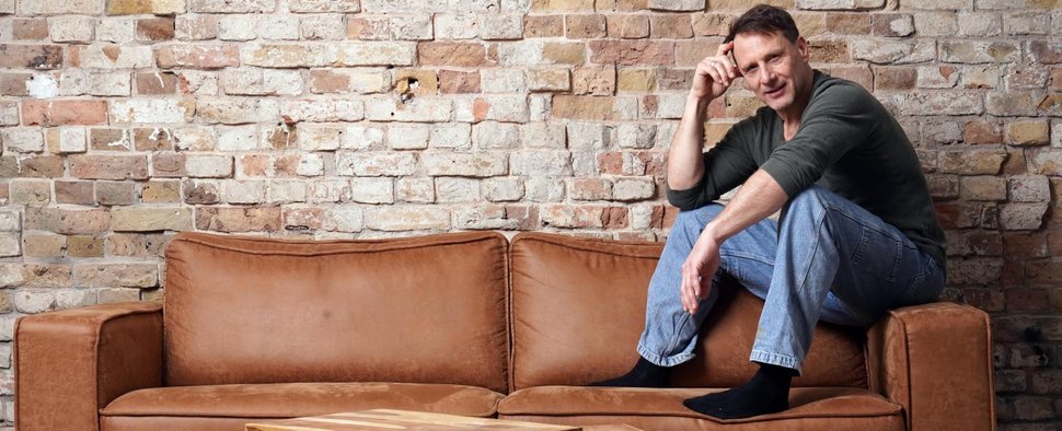 Hendrik Duryn wird wieder „Der Lehrer“ – Bild: RTL/MadeFor, Foto Aki Pfeiffer
