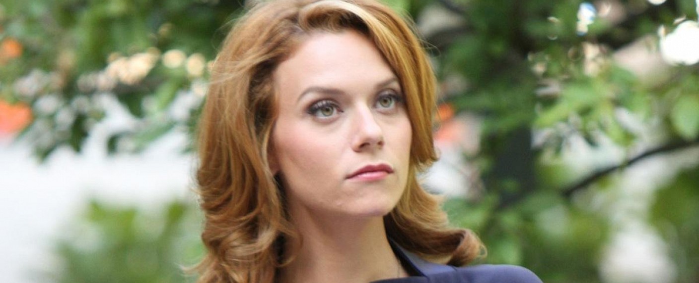 „The Walking Dead“ findet seine Lucille in Hilarie Burton („One Tree Hill“) – Jeffrey Dean Morgans Ehefrau auch als Negans Frau für Bonusepisode engagiert – Bild: USA Network