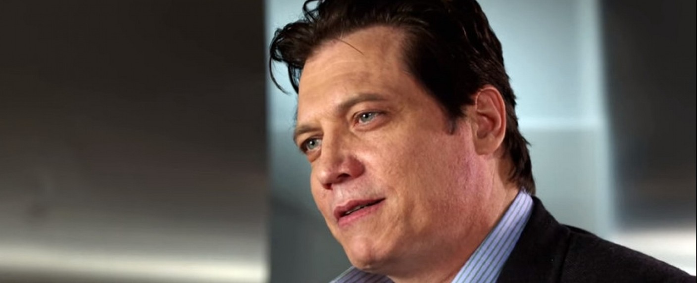 „Mindhunter“: Netflix-Serie engagiert Holt McCallany für Hauptrolle – Regisseur David Fincher mit „Alien 3“-Schauspieler wiedervereinigt – Bild: CBS