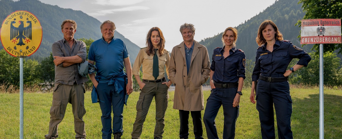 Quoten: „Hubert ohne Staller“ hinter „Schwarzwaldkrimi“, Finale der Darts-WM bei Jüngeren in eigener Liga – Kaum Interesse an Joey Kelly und „Kühlschrank, öffne dich!“ – Bild: ARD/​Thomas Neumeier