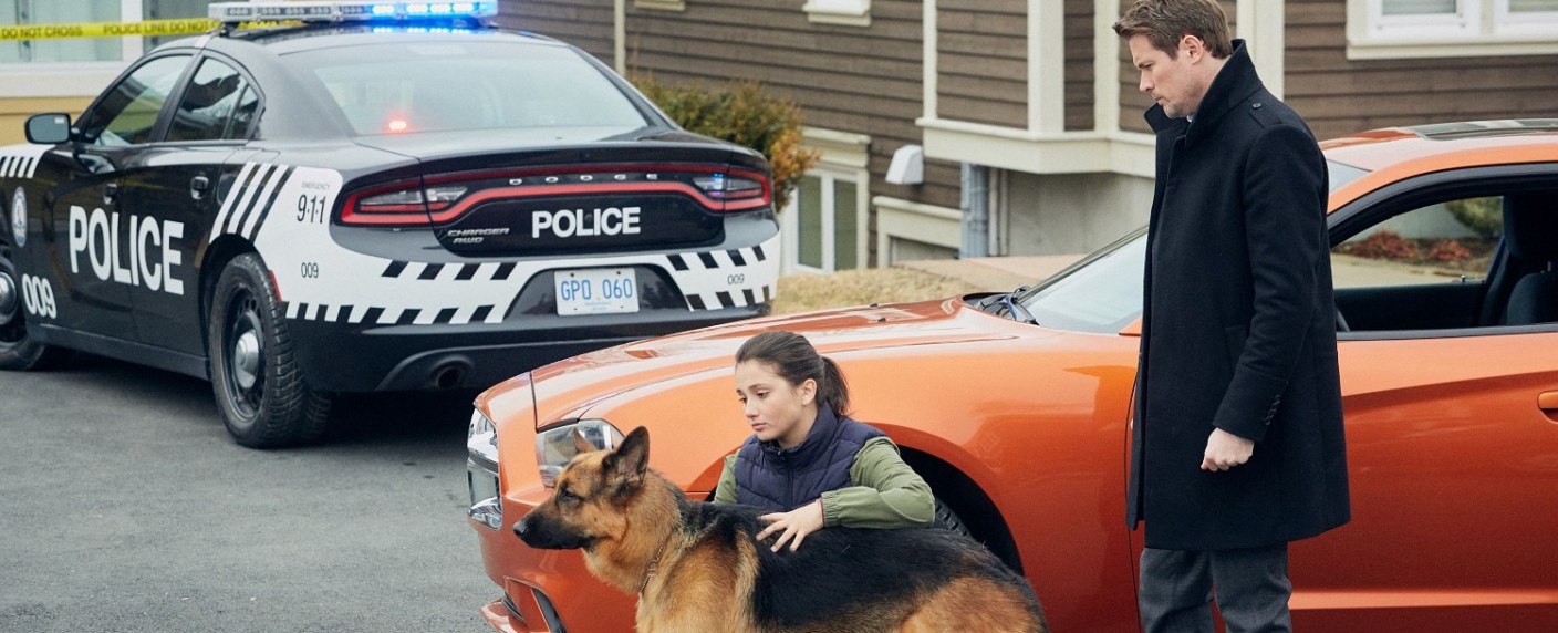 „Hudson & Rex“: TNT Serie zeigt kanadische „Kommissar Rex“-Adaption – Mensch-Hund-Team folgt ab November der Fährte – Bild: TNT Serie/​Shaftsbury/​Pope Productions