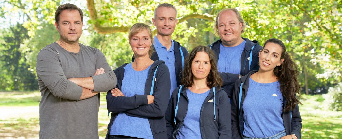 „Der Hundeprofi“: Martin Rütter künftig mit Team im Einsatz – Neue Folgen der VOX-Doku-Soap angekündigt – Bild: TVNOW /​ Guido Engels