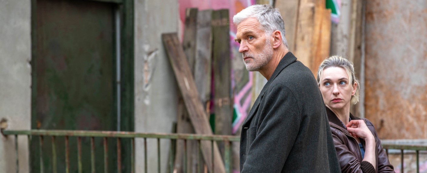 Walter Sittler ermittelt „Im Nebel“ – Neuer Krimi der ARD Degeto entsteht – Bild: ARD Degeto/​Oliver Vaccaro