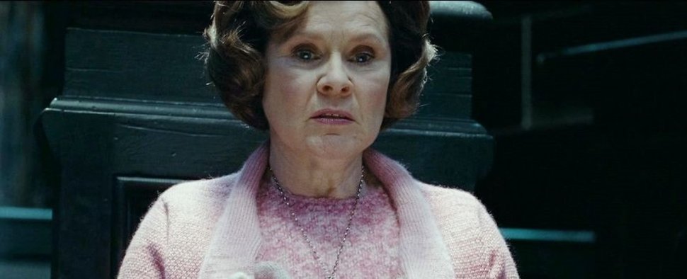 Imelda Staunton als Dolores Umbridge in „Harry Potter und die Heiligtümer des Todes – Teil 1“ – Bild: Warner Bros