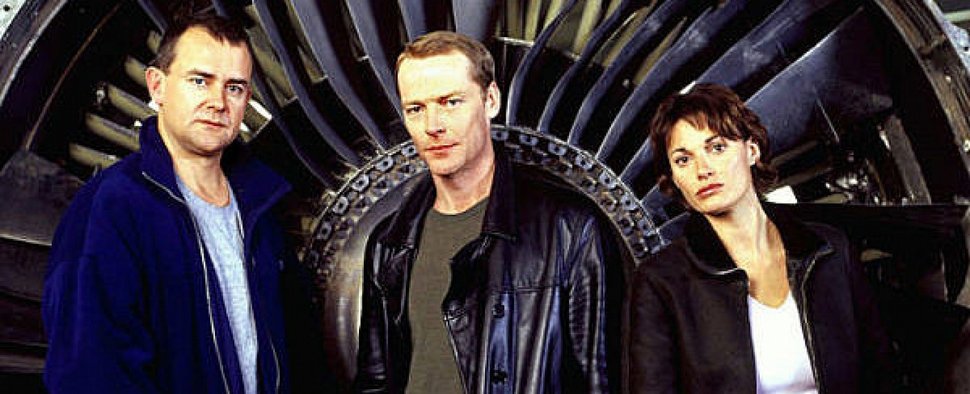 Die Hauptdarsteller des britischen Originals: Hugh Bonneville, Iain Glen und Sarah Parish – Bild: ITV
