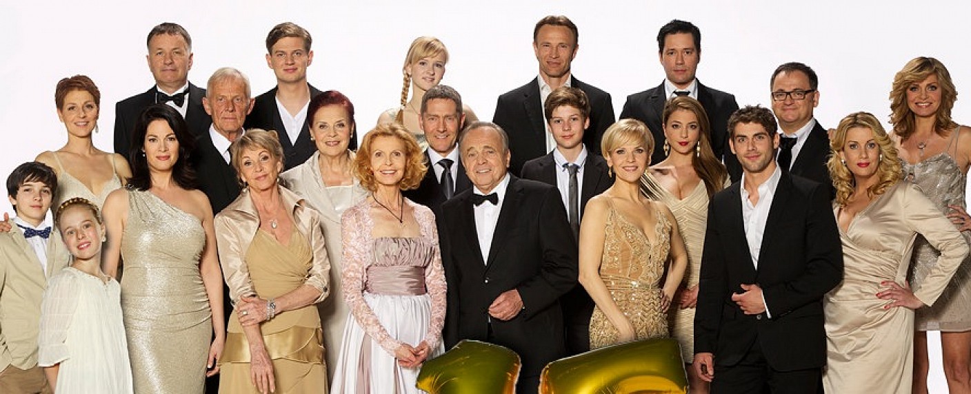 „In aller Freundschaft“: 126 neue Folgen bestellt – Sachsenklinik bleibt bis 2020 geöffnet – Bild: MDR/​Rudolf K. Wernicke