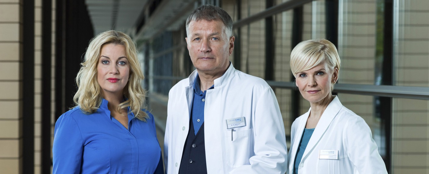 „In aller Freundschaft“: Das passiert in der 1000. Folge! – Ausblick auf das große Jubiläum der Sachsenklinik – Bild: MDR/​Saxonia/​Tom Schulze