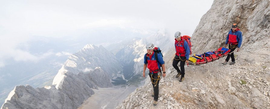 „Die Bergretter“ im echten Leben: ARD dreht neue Doku-Reihe für die Mediathek – „In höchster Not“ zeigt Einsätze in den bayerischen Alpen – Bild: BR/​Timeline Production/​Max Reichel