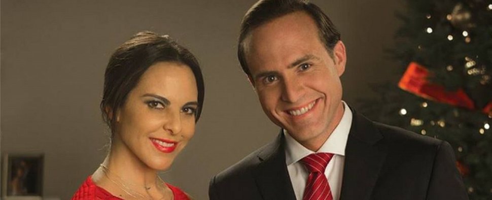 Präsidentengattin Emilia Urquiza (Kate del Castillo) mit Ehemann Diego Nava (Erik Hayser) in „Ingobernable“ – Bild: Netflix