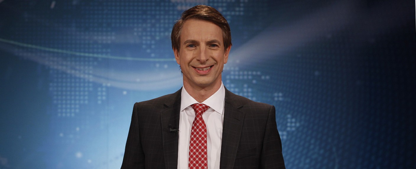 „Zum Brüller“: Ingolf Lück mit neuem Comedy TV Format – Servus TV lädt ins ländliche Gasthaus ein – Bild: Sat.1