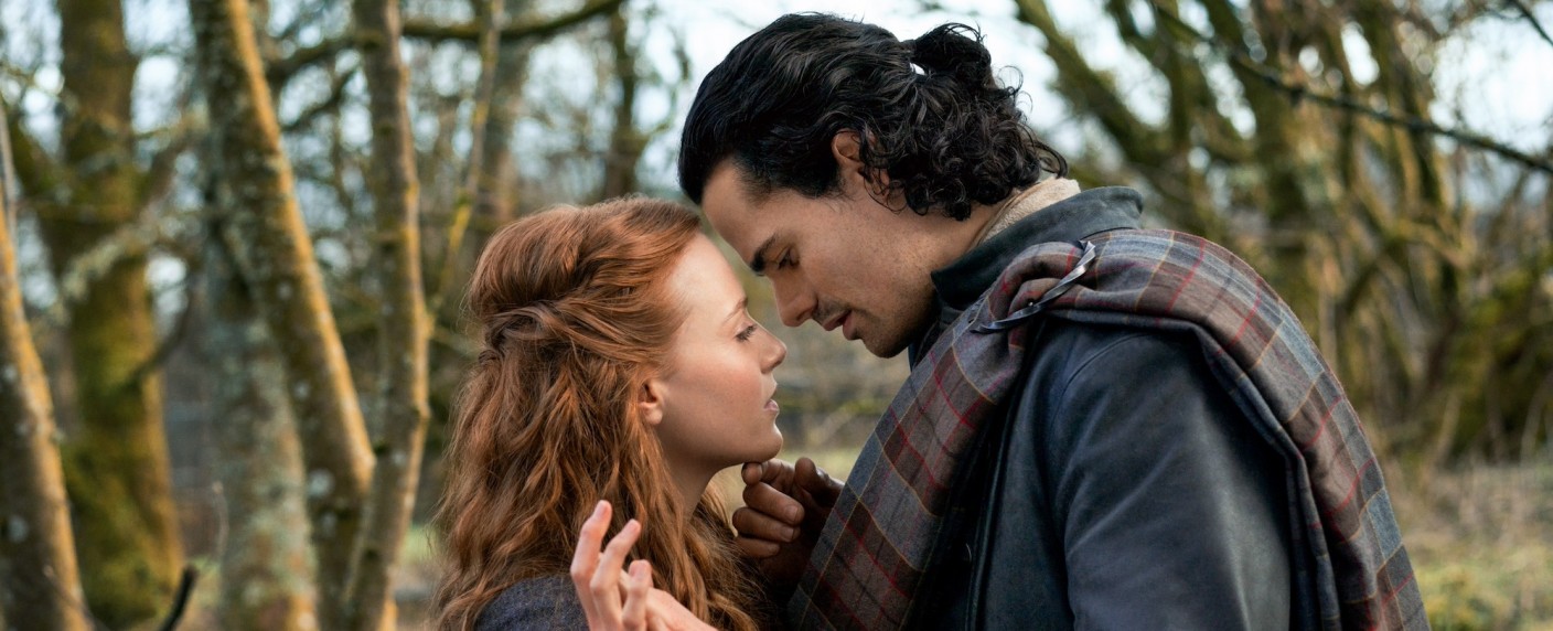 „Outlander – Blood of My Blood“: Auch die Eltern haben Sex – Review – Prequel zur beliebten Zeitreise-Romanze bleibt dem Erfolgsrezept selbstbewusst treu – Bild: Sony Pictures Connect