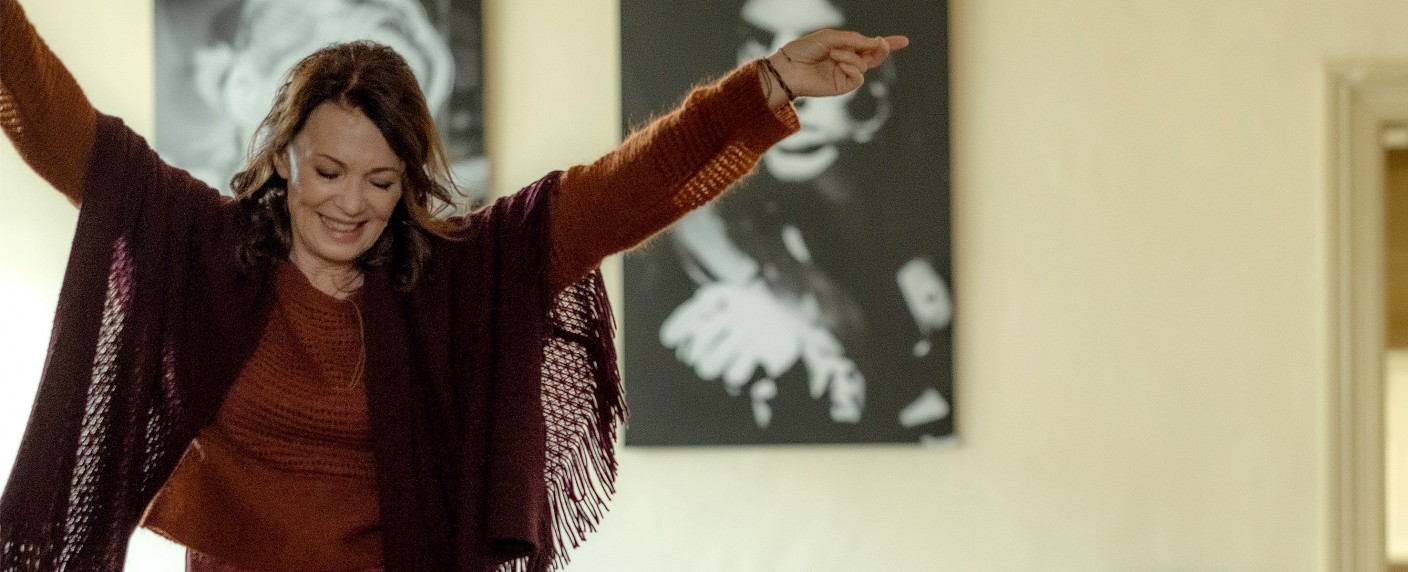 Deutscher Fernsehpreis 2022: Iris Berben erhält Ehrenpreis – Vielseitige Künstlerin habe für „glanzvolle Höhepunkte der Schauspielkunst“ gesorgt – Bild: ARD Degeto/​Nadja Klier