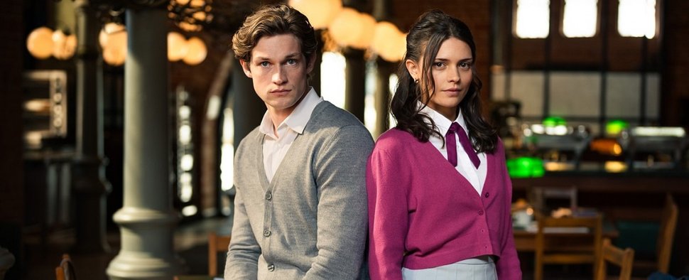 James Beaufort (Damian Hardung) und Ruby Bell (Harriet Herbig-Matten) erleben wieder eine Gefühlsachterbahn – Bild: Amazon Prime Video