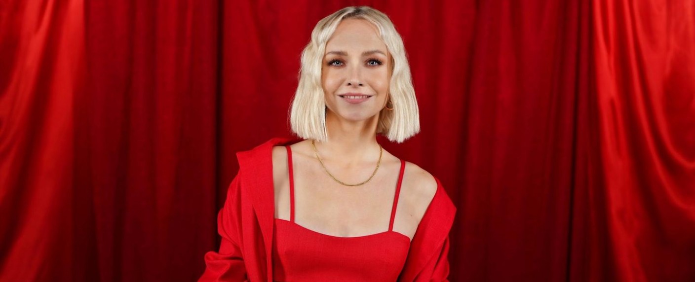 „Temptation Island“: Überraschender Moderatorinnen-Wechsel bei Kuppelshow – Janin Ullmann folgt auf Lola Weippert – Bild: RTL/​Stefan Gregorowius