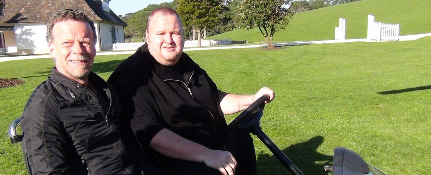 „Jenke – Ich bleibe über Nacht“: RTL testet neue Doku-Reihe – Von Wilmsdorff besucht Internet-Hacker Kim Dotcom – Bild: RTL