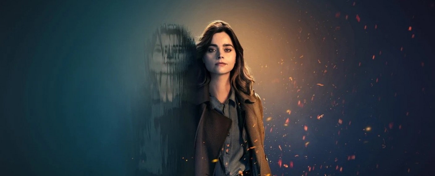 „The Jetty“: Trailer zum neuen BBC-Thriller mit Jenna Coleman – Brand bringt Polizistin auf die Spur der Geheimnisse ihrer Kleinstadt – Bild: BBC