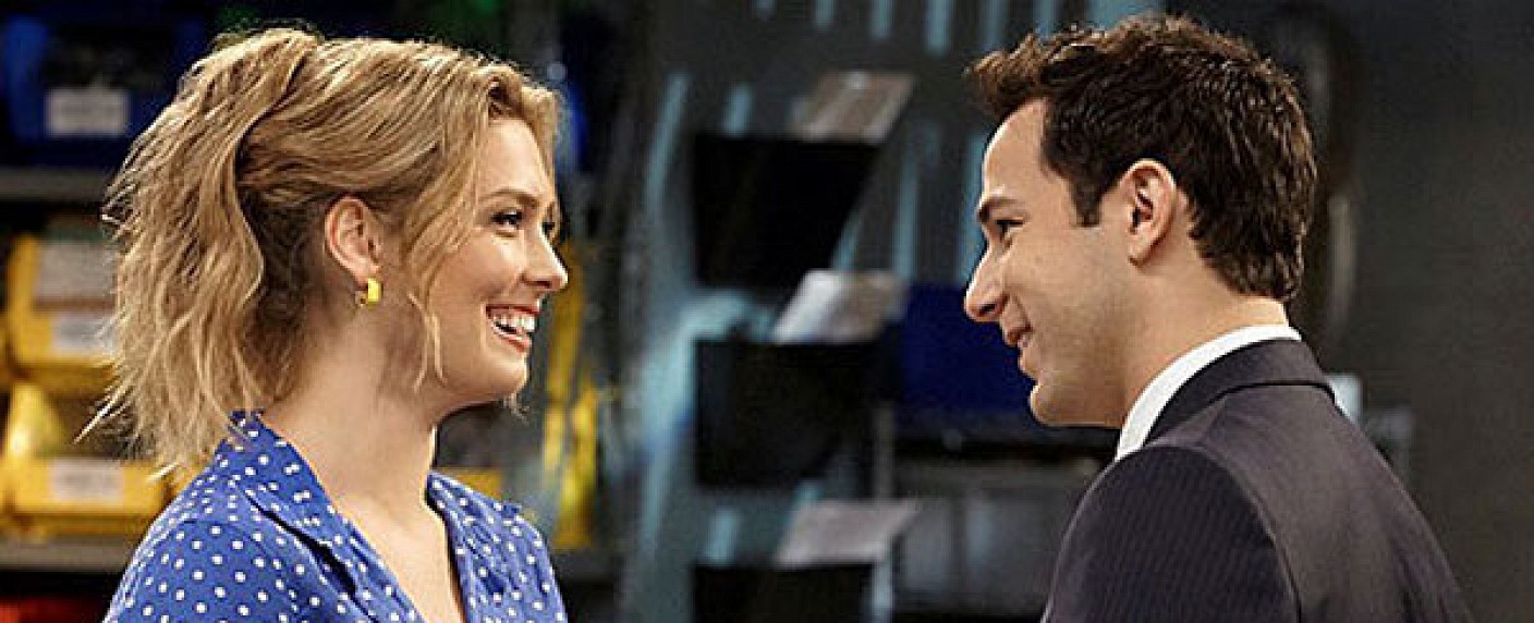 „Ground Floor“: TBS-Sitcom von Bill Lawrence startet im November – Workplace-Comedy mit Skylar Astin und Briga Heelan – Bild: TBS