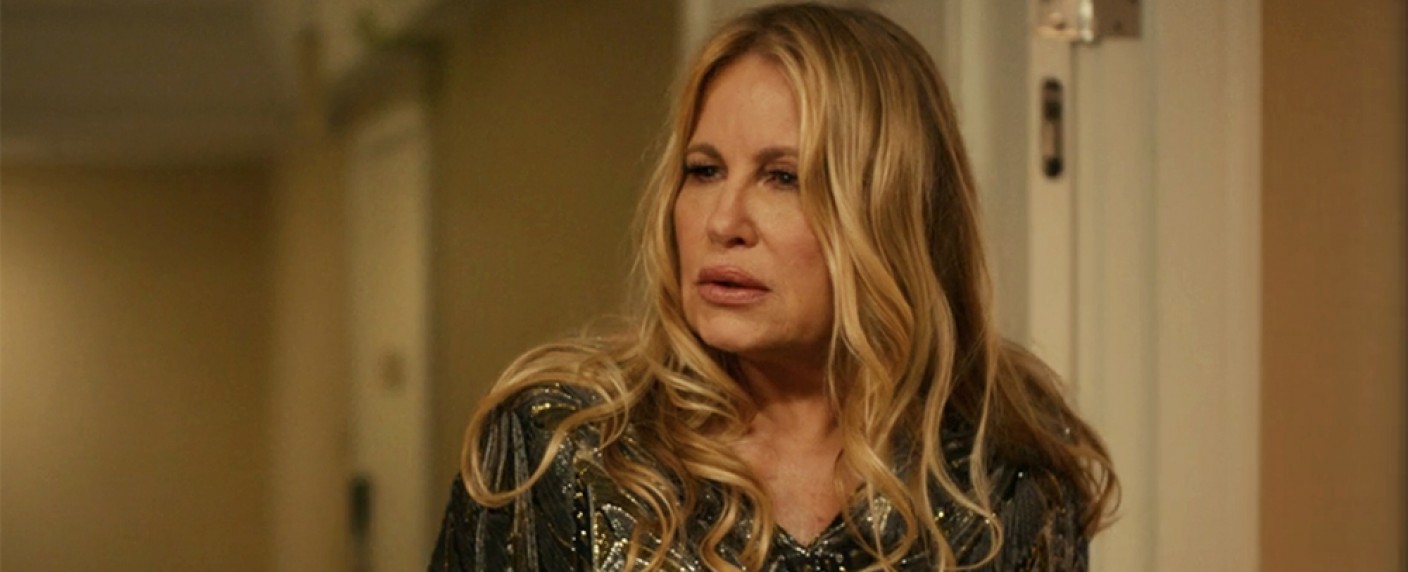 Jennifer Coolidge singing