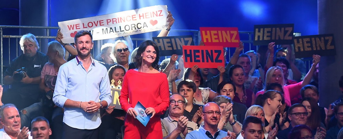 Quoten: „Promi Big Brother“ erwischt besten Start seit vier Jahren – Gesamtsieg für „Der Alte“, RTL II punktet mit James Bond – Bild: Sat.1/​Willi Weber