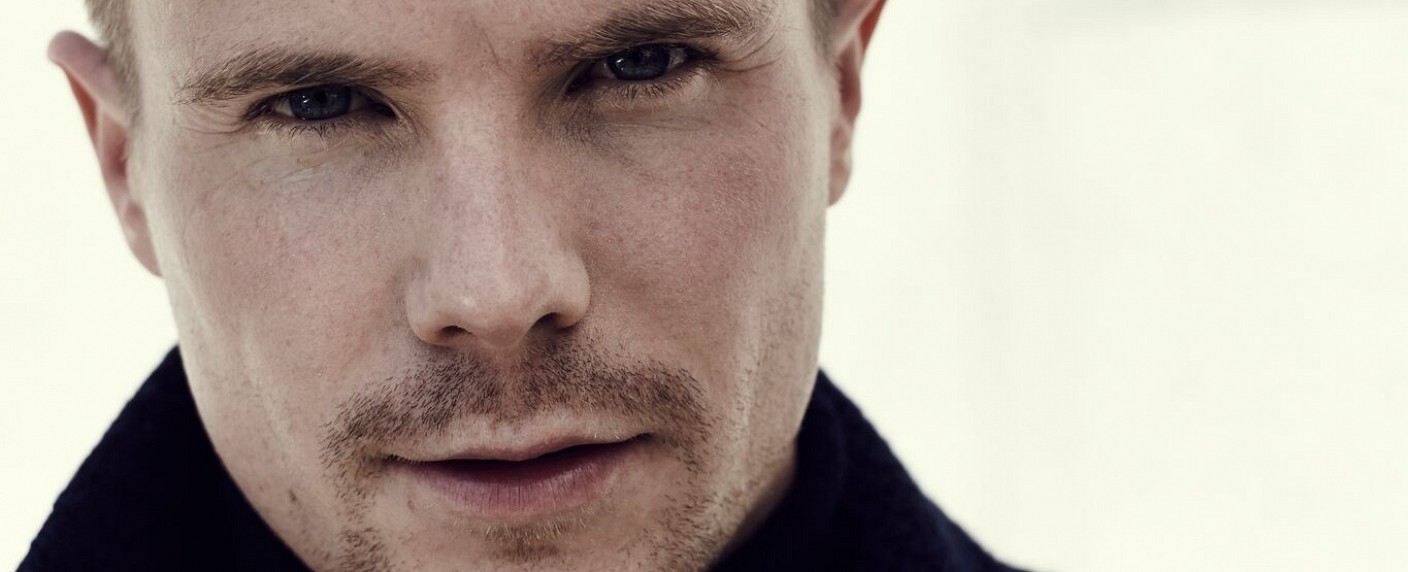 Joe Dempsie („Game of Thrones“) schließt sich Fox-Channel-Serie „Deep State“ an – Dreharbeiten zum Spionage-Thriller haben begonnen – Bild: Fox Networks Group Europe & Africa