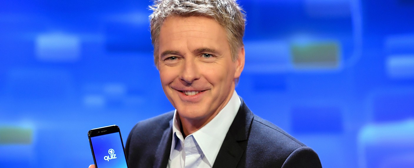 „Quizzen vor acht“: Pilawa startet tägliches Fünf-Minuten-Quiz – Fünfte „Ich weiß alles!“-Ausgabe läuft Ende April – Bild: ARD/​Uwe Ernst