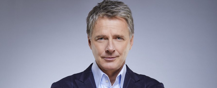 Jörg Pilawa wird vom „NDR Talk Show“-Gast zum Aushilfsmoderator – Hubertus Meyer-Burckhardt an Grippe erkrankt – Bild: ARD/​Thomas Leidig