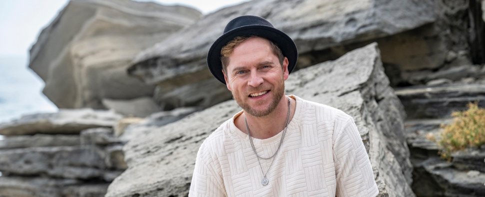 Johannes Oerding ist erneut Gastgeber von „Sing meinen Song – Das Tauschkonzert“ – Bild: RTL/Markus Hertrich